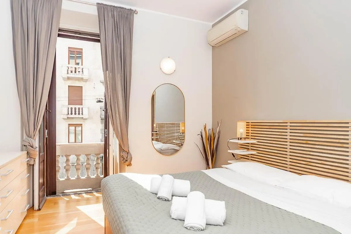 Sempione - Centro Storico Apartment Milan Italy