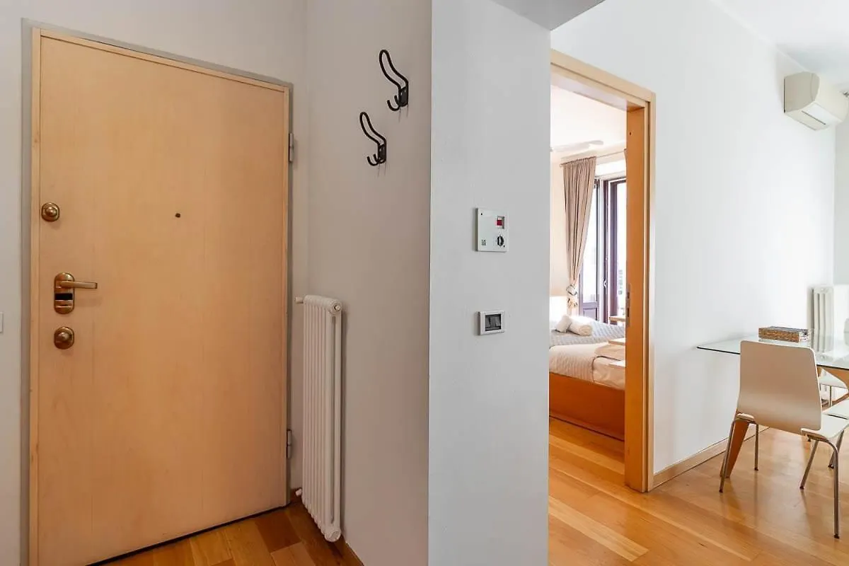 Sempione - Centro Storico Apartment Milan Italy