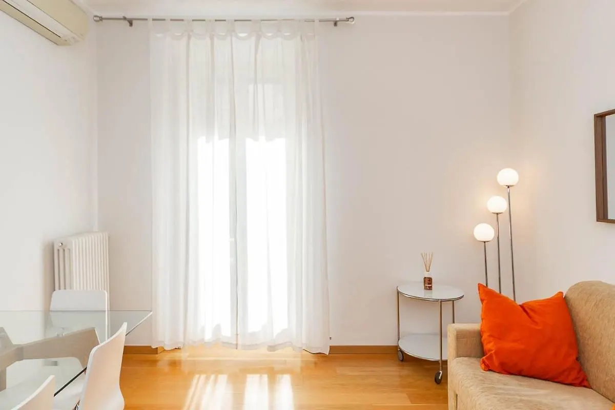 Sempione - Centro Storico Apartment Milan Italy